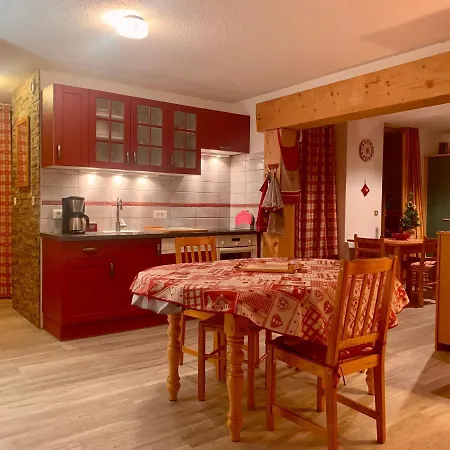 Le Loft Apartment Lanslevillard